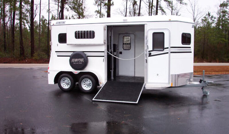 [#3A] Two Horse Pull Type Trailer with Side Ramp and Dressing Room full