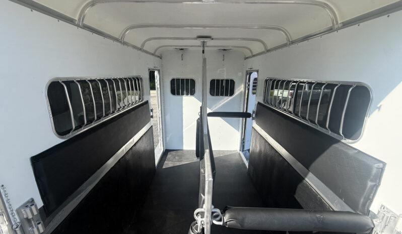 [#3] Two Horse Pull Type Trailer with Dressing Room full