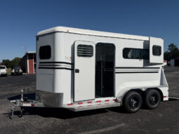 [#3] Two Horse Pull Type Trailer with Dressing Room