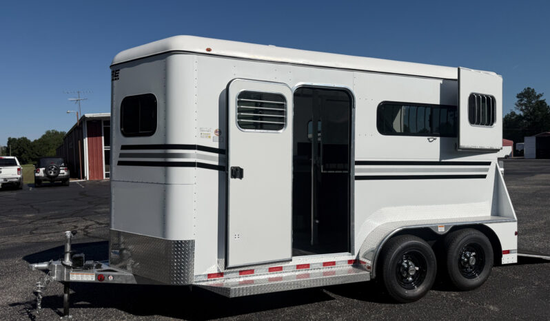 [#3] Two Horse Pull Type Trailer with Dressing Room full