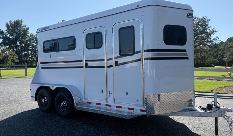 [#3] Two Horse Pull Type Trailer with Dressing Room full
