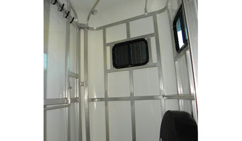 [#8] Two Horse Slant Load Pull Type Trailer with Tack and Dressing Room with Extruded Sides full