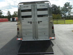 [#18] Five Horse Slant Load Gooseneck with Tack and Dressing Area with Extruded Sides