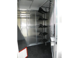 [#18] Five Horse Slant Load Gooseneck with Tack and Dressing Area with Extruded Sides full