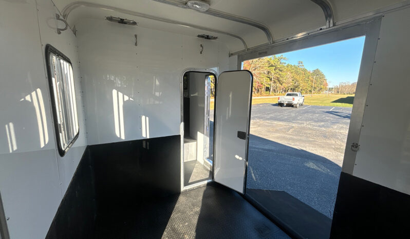 [#11B] Two + 1 Horse Gooseneck Trailer with Side Ramp and Dressing Room full