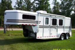 [#15] Two Horse Slant Load Gooseneck Trailer with Tack and Dressing Area