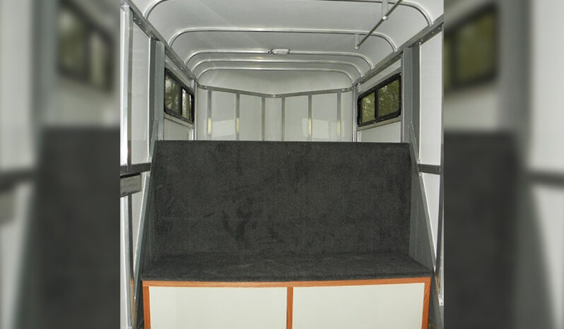 [#15] Two Horse Slant Load Gooseneck Trailer with Tack and Dressing Area full