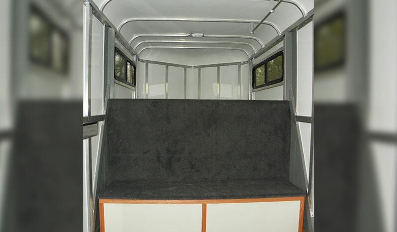 [#16] Three Horse Slant Load Gooseneck Trailer with Tack and Dressing Area with Extruded Sides full