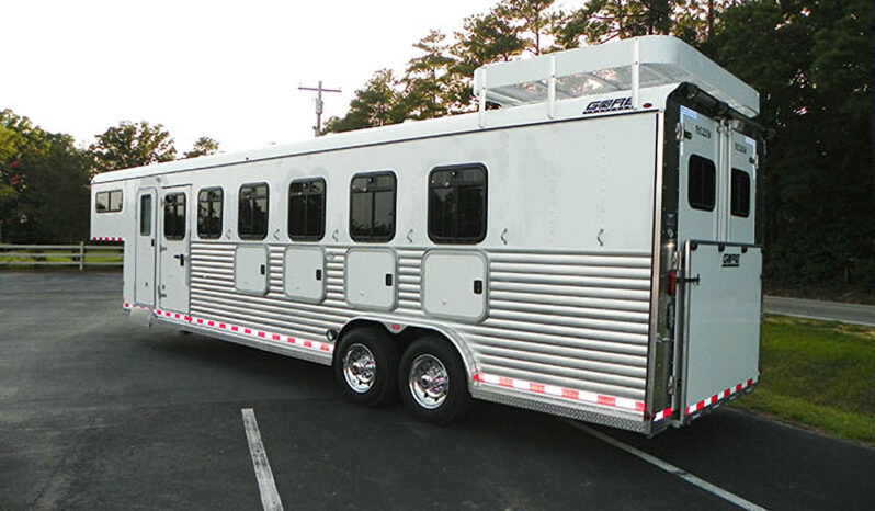 [#19] Six Horse Slant Load Gooseneck with Tack and Dressing Area with Extruded Sides full