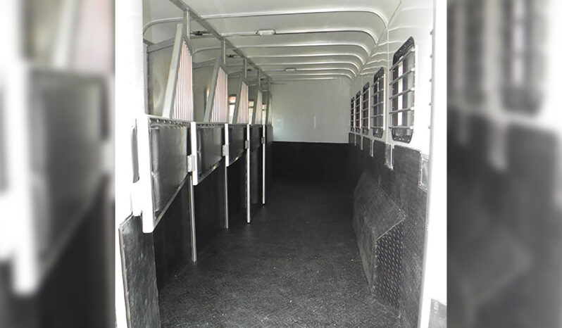 [#19] Six Horse Slant Load Gooseneck with Tack and Dressing Area with Extruded Sides full