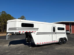 [#11A] Two Horse Gooseneck Trailer with Side Ramp and Dressing Room