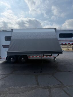 Used 2000 GORE White Aluminum Deluxe Thoroughbred 2 Horse Gooseneck Trailer with 4′ Dressing Room full