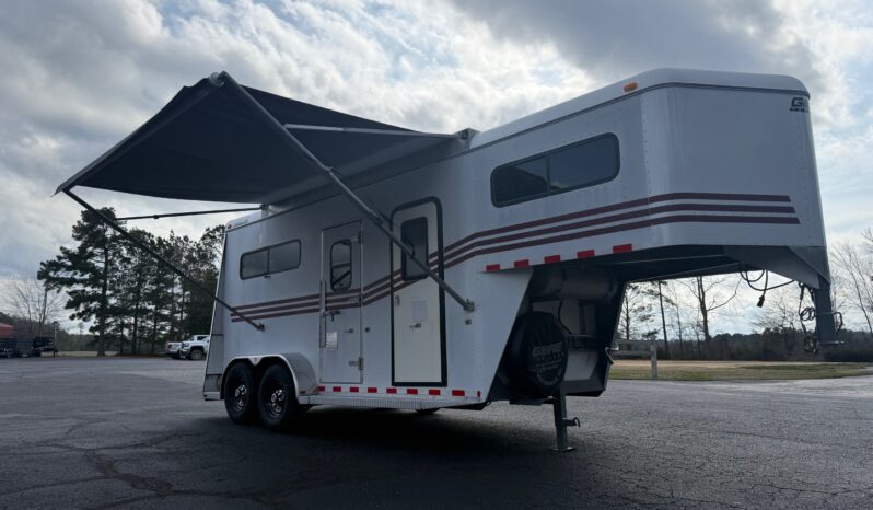 Used 2000 GORE White Aluminum Deluxe Thoroughbred 2 Horse Gooseneck Trailer with 4′ Dressing Room full